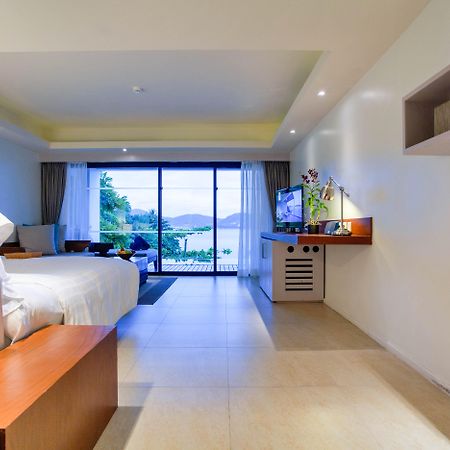 Zenmaya Oceanfront Phuket, Trademark Collection By Wyndham Patong Экстерьер фото Deluxe Ocean View