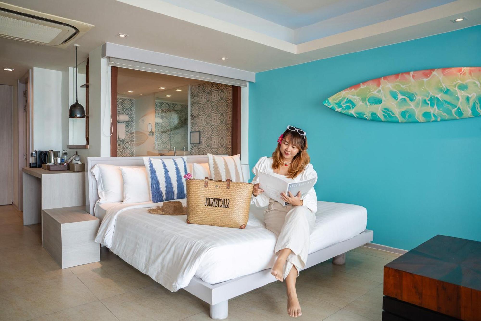 Zenmaya Oceanfront Phuket, Trademark Collection By Wyndham Patong Экстерьер фото A guest at the hotel